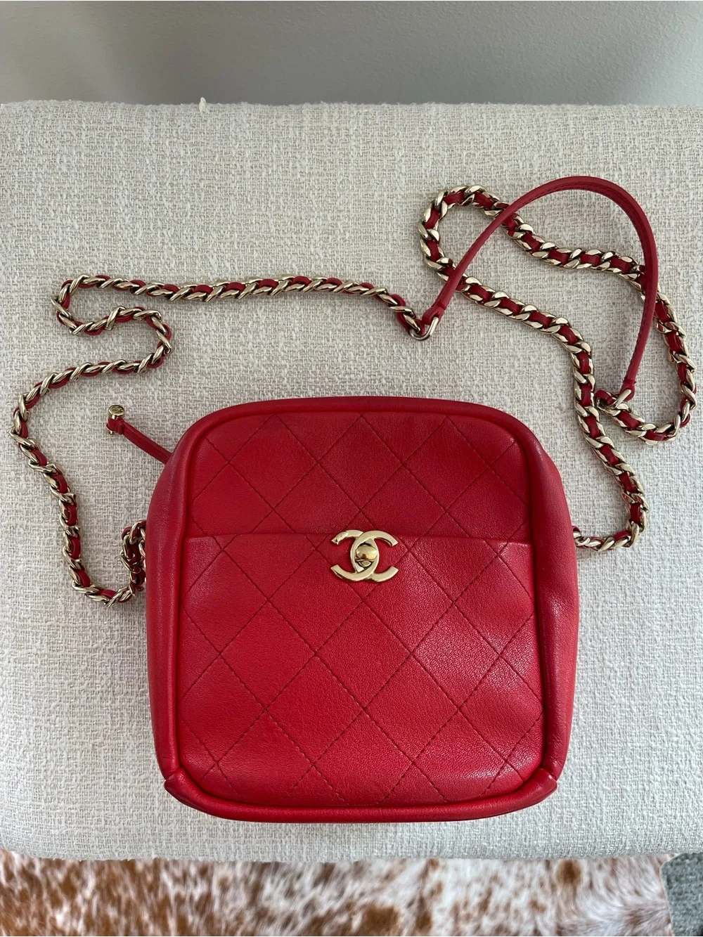 CHANEL Red Quilted Leather Crossbody Bag with Gold Chain